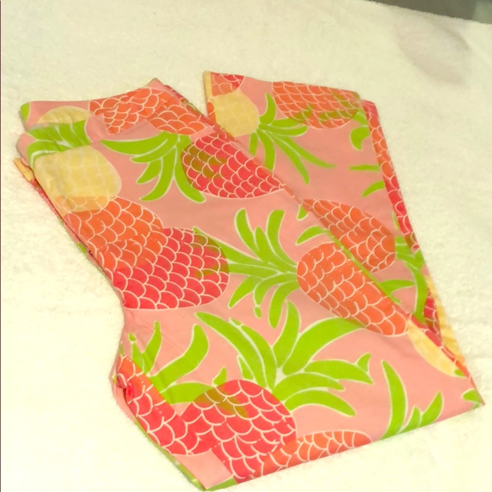 Lilly Pulitzer pink pineapple pants
